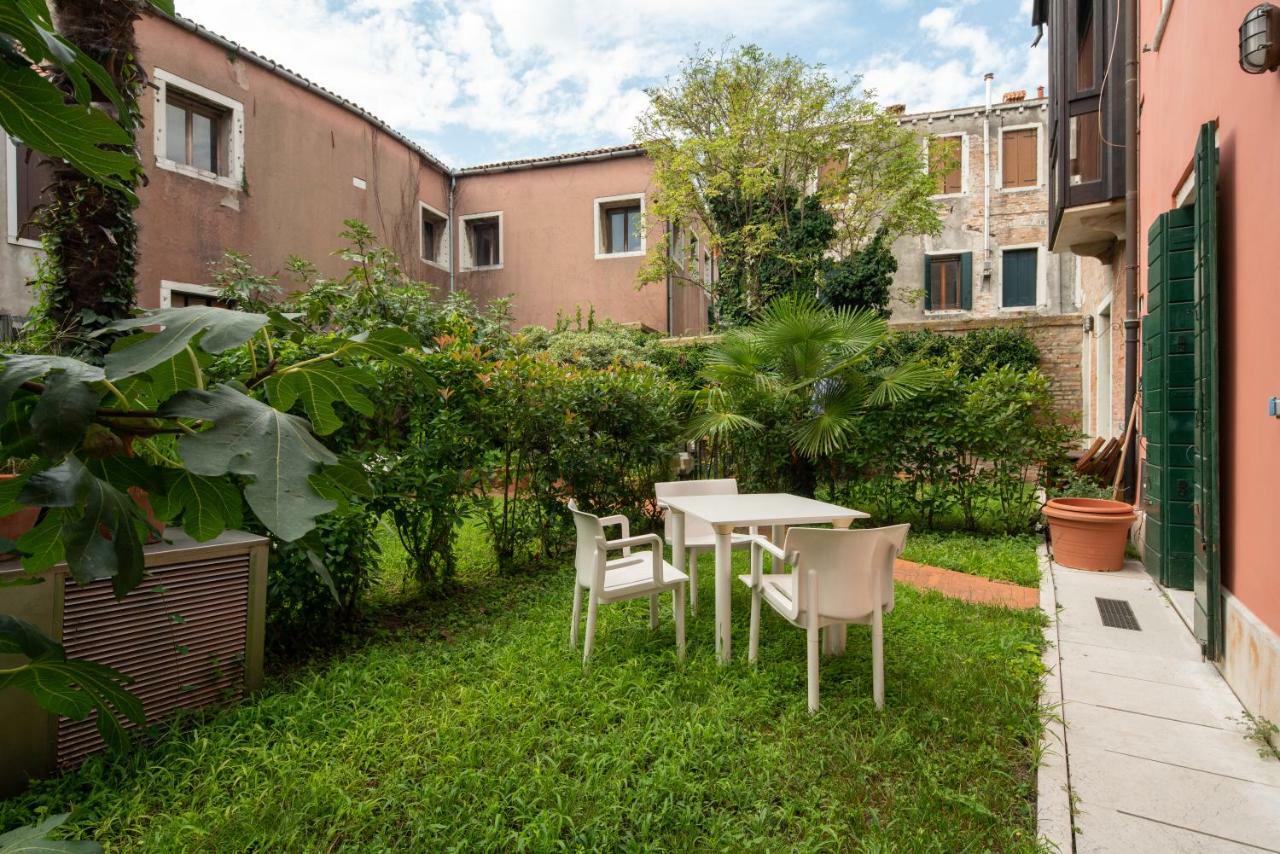 Garden Apartment Venice Exterior photo